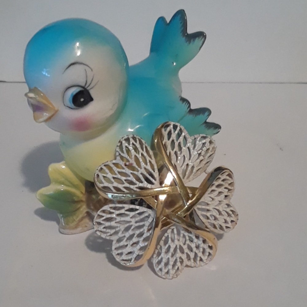 60s vintage trifari heart brooch pin